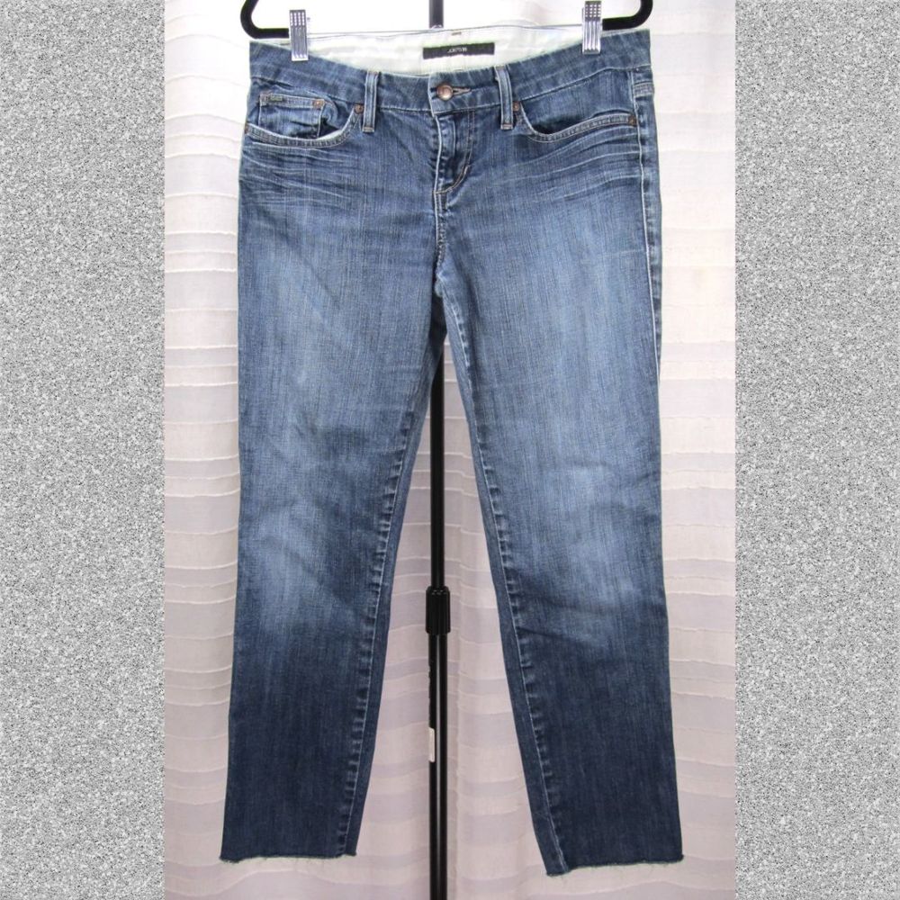 Joe's Jeans Raw Hem Cropped Jean in Thompson Wash - 29